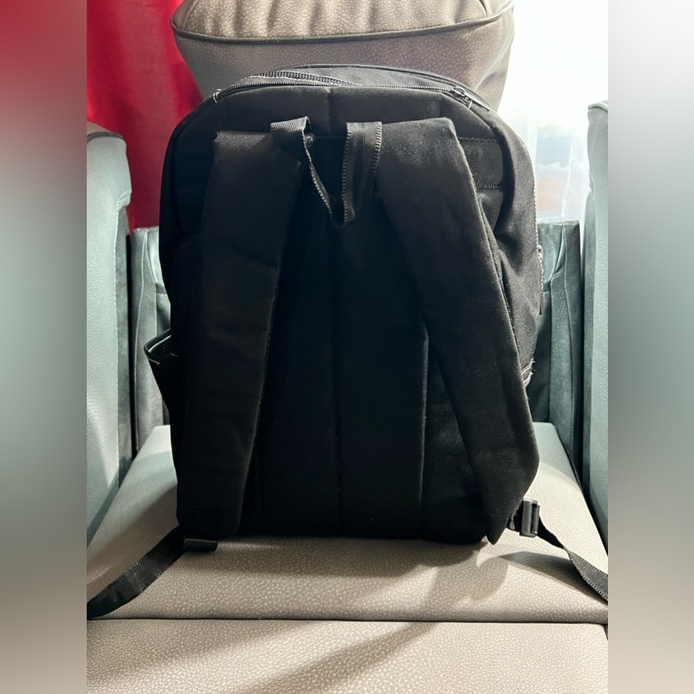 By Mojo Life: Backpack - Picture 5 of 9